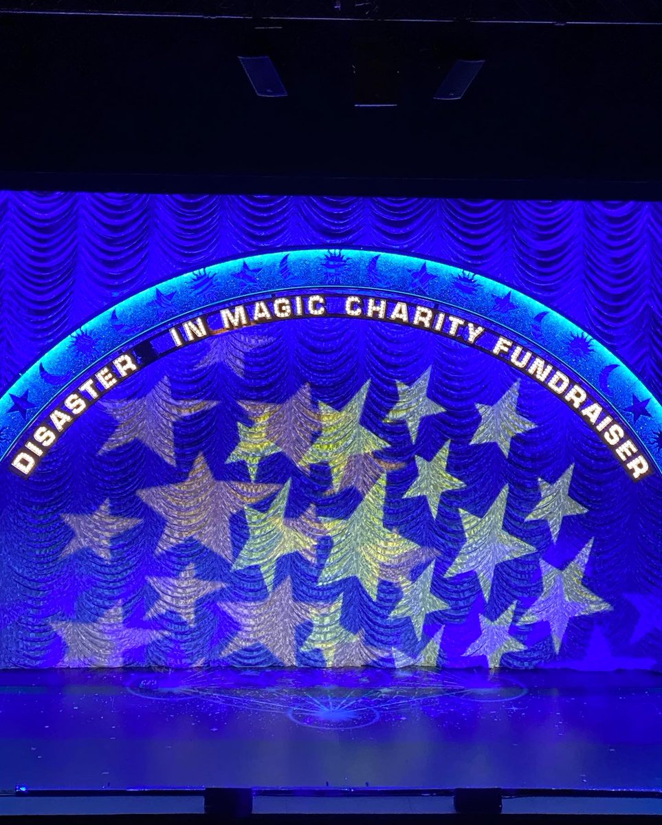 Plo_Kool's tweet image. @BGETheatre 💚 #MagicGoesWrong #BGETheatre