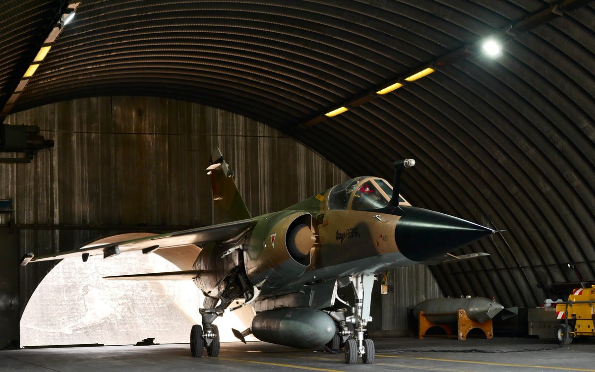 KOMARMIES's tweet photo. 🔥🇲🇦 Clean Bird #MirageF1 MF-2000 #ASTRAC Moroccan Air Force https://t.co/KlBpiVIGpX