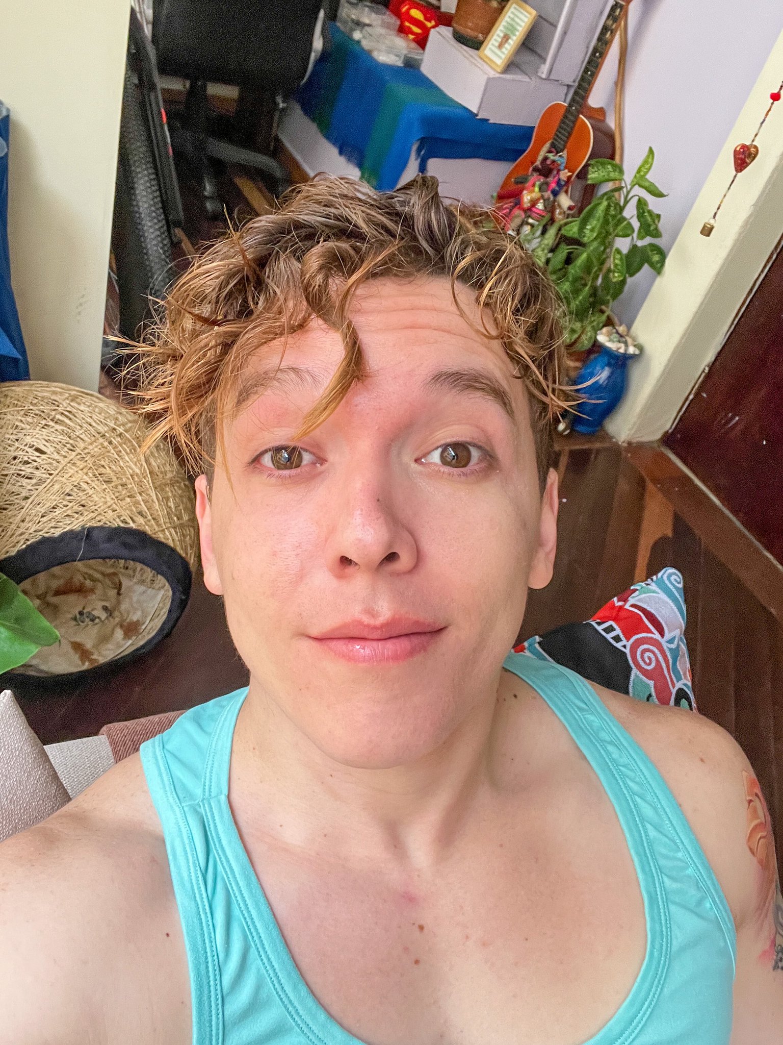 TW Pornstars - Archie Onlyfans. Twitter. Volviendo a los rizos :). 6:36 PM - 25 May 2022