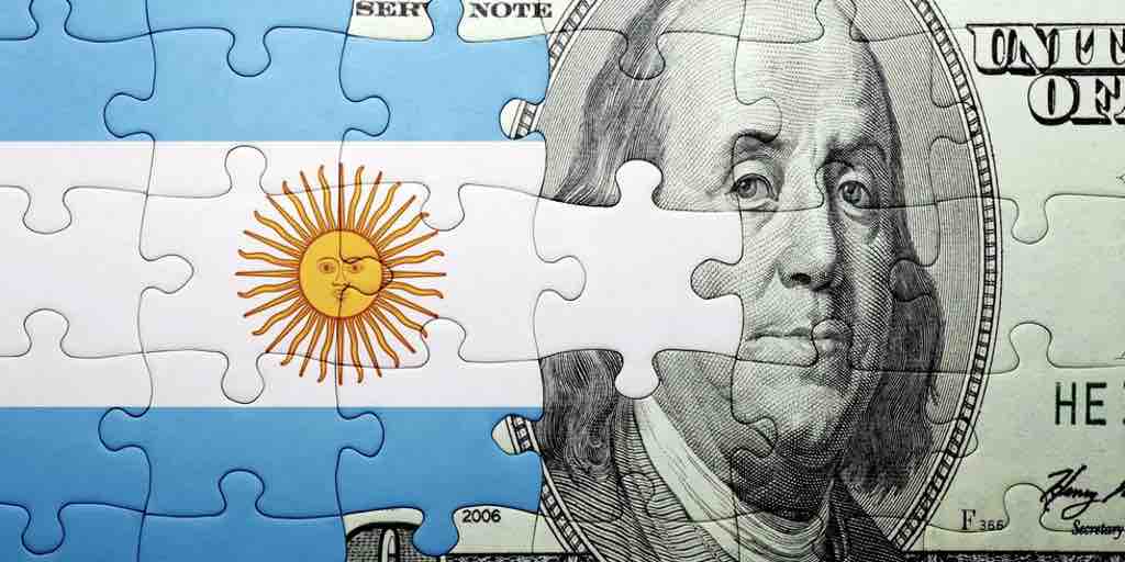 jeffersonameri's tweet image. Roberto Cachanosky @RCachanosky ha publicado un interesante artículo analizando la fuga de capitales desde Argentina y la posibilidad de dolarización. Léalo o escúchelo completo aquí: buff.ly/3sSdB0H