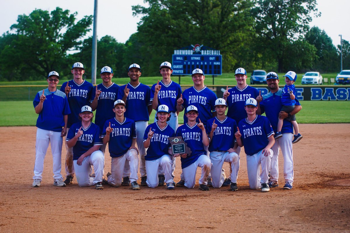 ⚾️⚾️Quarterfinals Gameday⚾️⚾️
📍Hillcrest
🆚 Oran Eagles 
⏱ 4:30
<a href="/scoreboardguy/">SCOREBOARD GUY</a> <a href="/OzarksOzone/">Ozarks Sports Zone</a> <a href="/summitconf_mo/">Summit Conference Sports</a> <a href="/missouri_sports/">Missouri Sports Network</a>