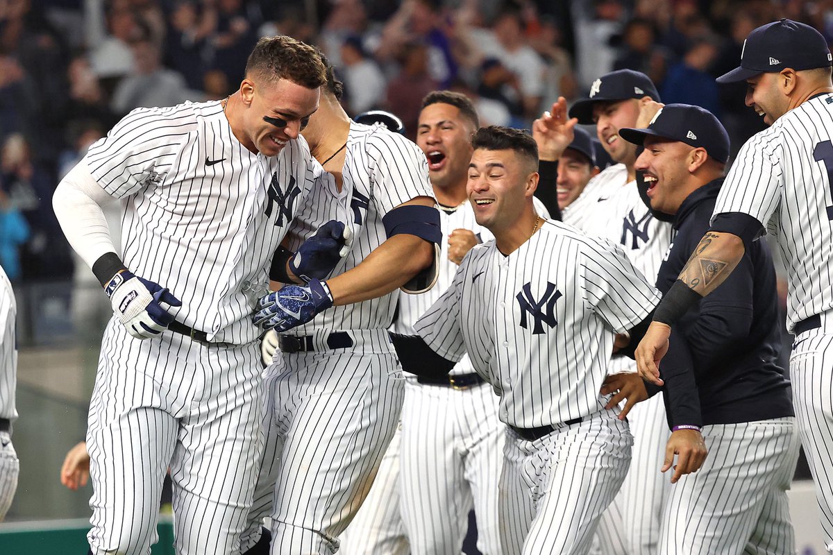 BigLeagueTake's tweet photo. First team to 30 wins! 

#yankees #mlb #baseball https://t.co/gCUifNeBZa