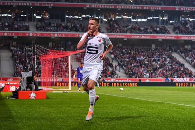 Mathis_pdv's tweet image. Un contrat à vie serait la plus belle option 😳