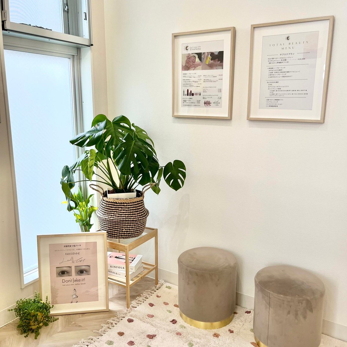 美肌salon Elsoluna 南青山のサロン内は落ち着いた雰囲気でごゆっくりおくつろぎできます🌿

Refaのドライヤーとコテもご自由にお使いください☆

#エルソルナ ＃ハーブピーリング
#美容