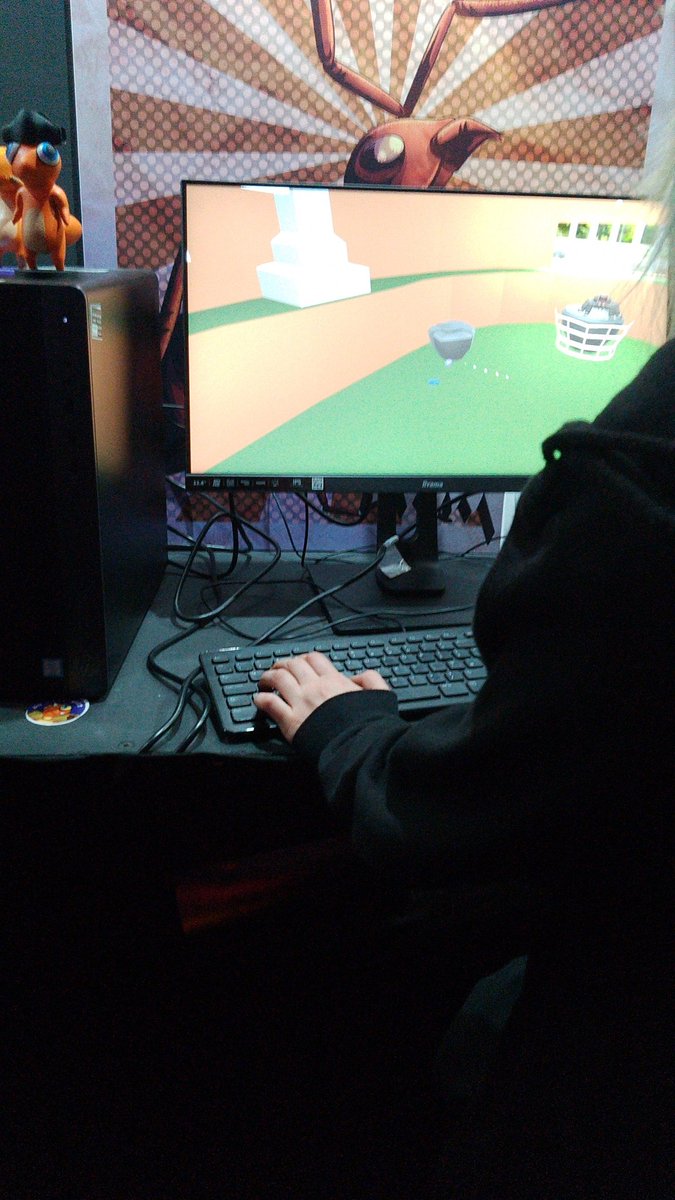 TeamBugFix's tweet image. .@Falmouthgames Expo Day 3! Boss battle gamer sessions! #indiegames #teambugfix