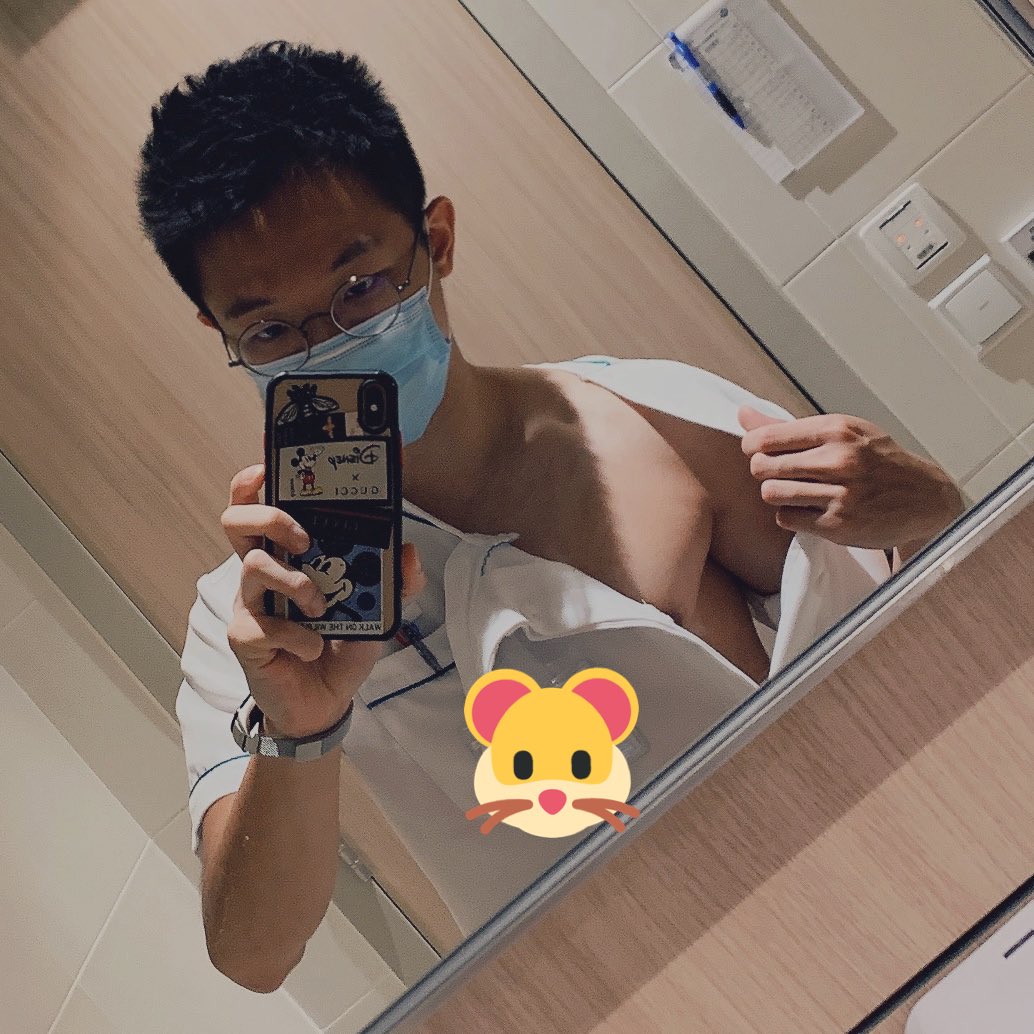 愛過頭讓我失去了生命
不打緊 雖然行屍走肉
我會慢慢吸取陽氣🤪
我想要復活🧖🏿‍♂️

是你教會了我好多
但我覺得失去更多