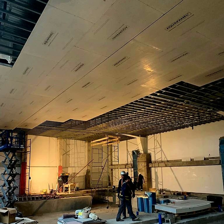 USGUruguay's tweet photo. Obra en @Nacional CNDF. En este caso uso de placa  #aquapanel de #knauf . Suministro de USG para #PremierDrywall . Gracias al Arq. Diego Pérez Gomar por las 📸 #EsTuMundoConstruyelo https://t.co/2OjKETltJP