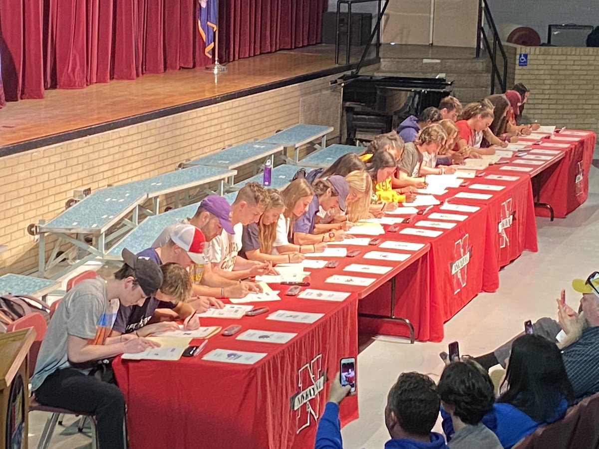 22 of the finest athletes in the area. Congratulations to all of our students signing today! <a href="/NiskayunaCSD/">NiskayunaCSD</a> #niskyfamily