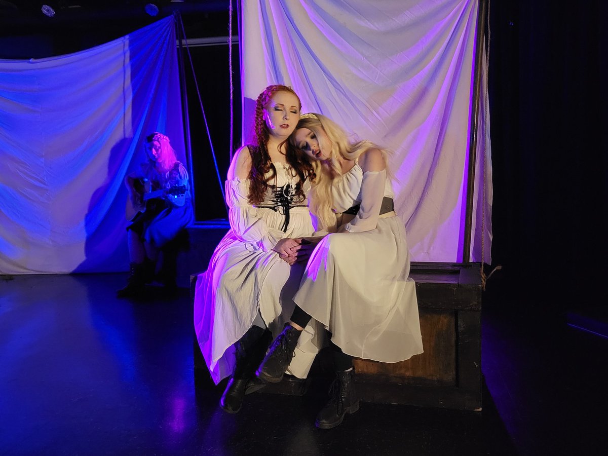 BrelbyPro's tweet image. lunaandsolisplay.com