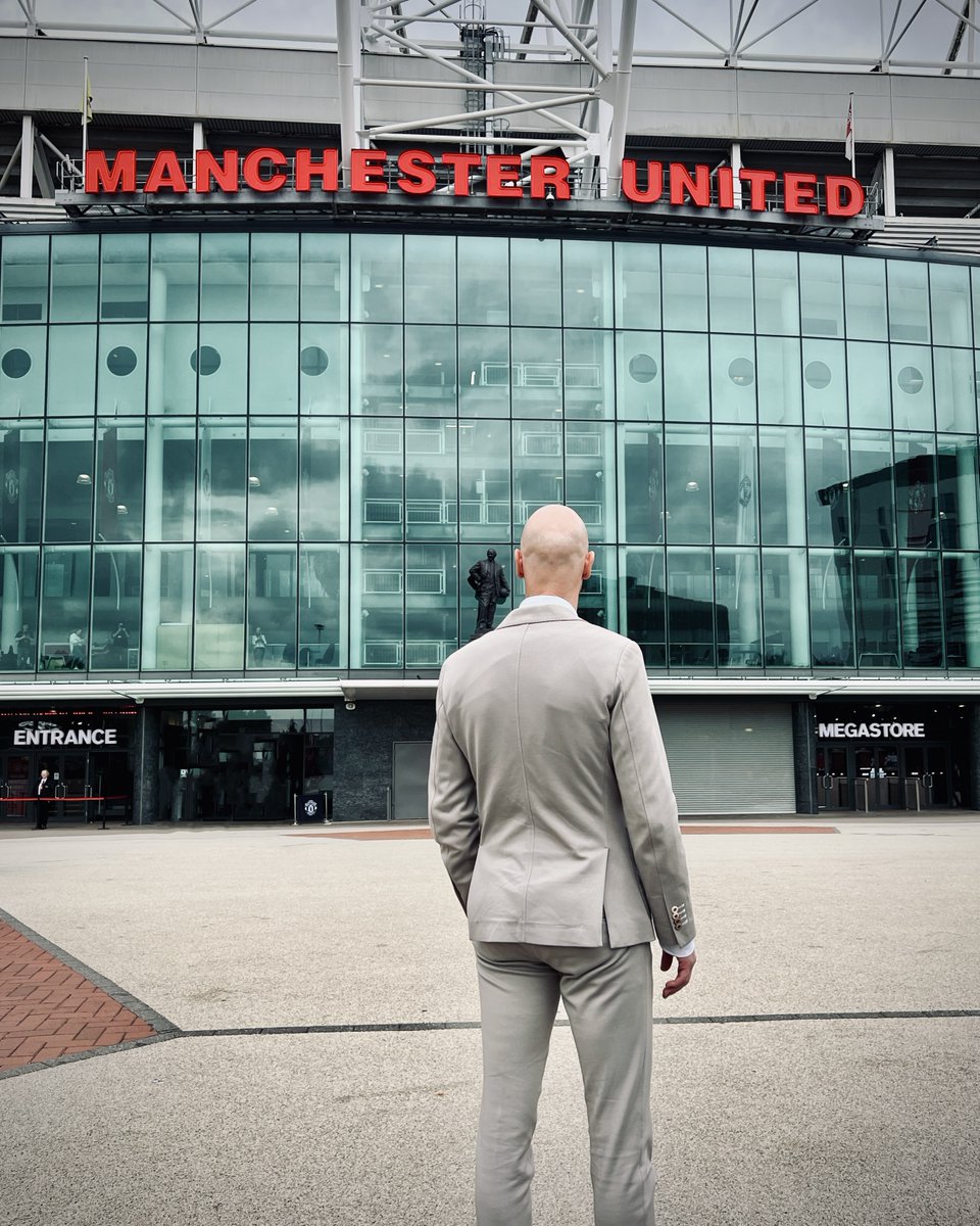 ManUtd's tweet image. Good morning, Reds. 

#MUFC || #WelcomeErik