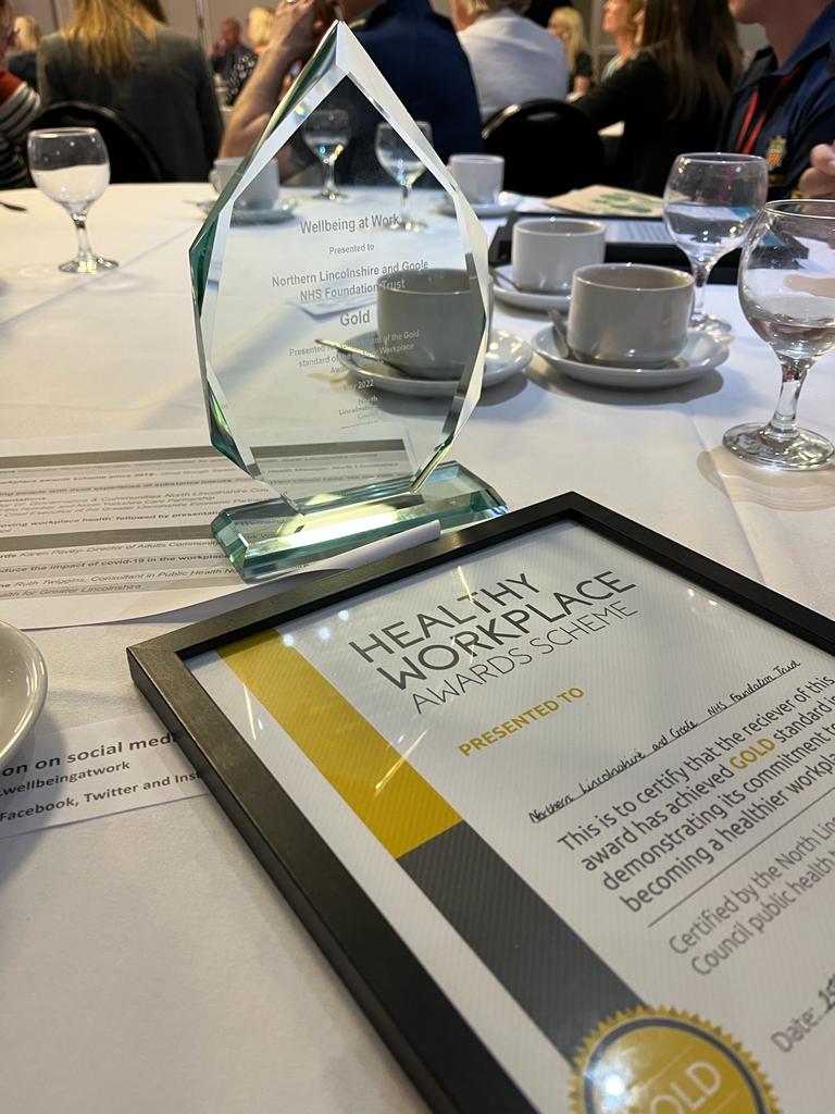 NLaG4Wellbeing's tweet image. Proud to attend the #NLwellbeingatwork awards today with @PotentiaCoach and receive a Gold Award for @NHSNLaG. A heartfelt thank you to @AnneBontoft who did a huge amount of work laying the foundations for the award! @ChristineBrere3 @NLaG4Inclusion