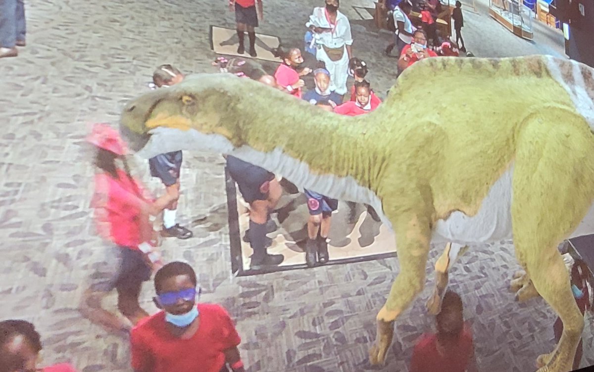 SACSOrlando's tweet photo. First grade had an epic interaction with the dinosaurs  at Orlando Science Center. https://t.co/LZIOm0iVi6