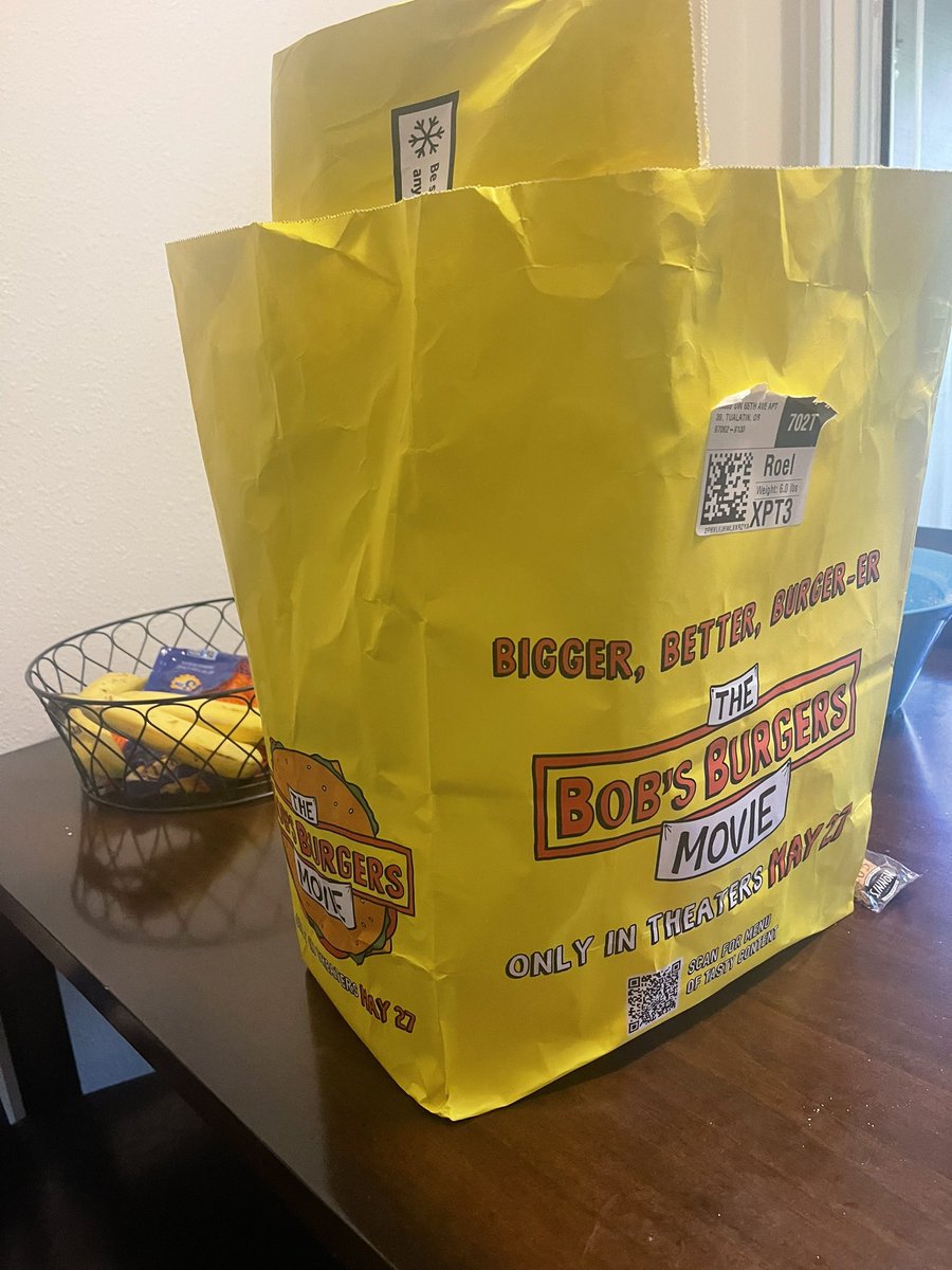 GIGWraps's tweet image. Looks like my idea for branded bags isn’t such a bad idea :) This is from an Amazon Fresh delivery.