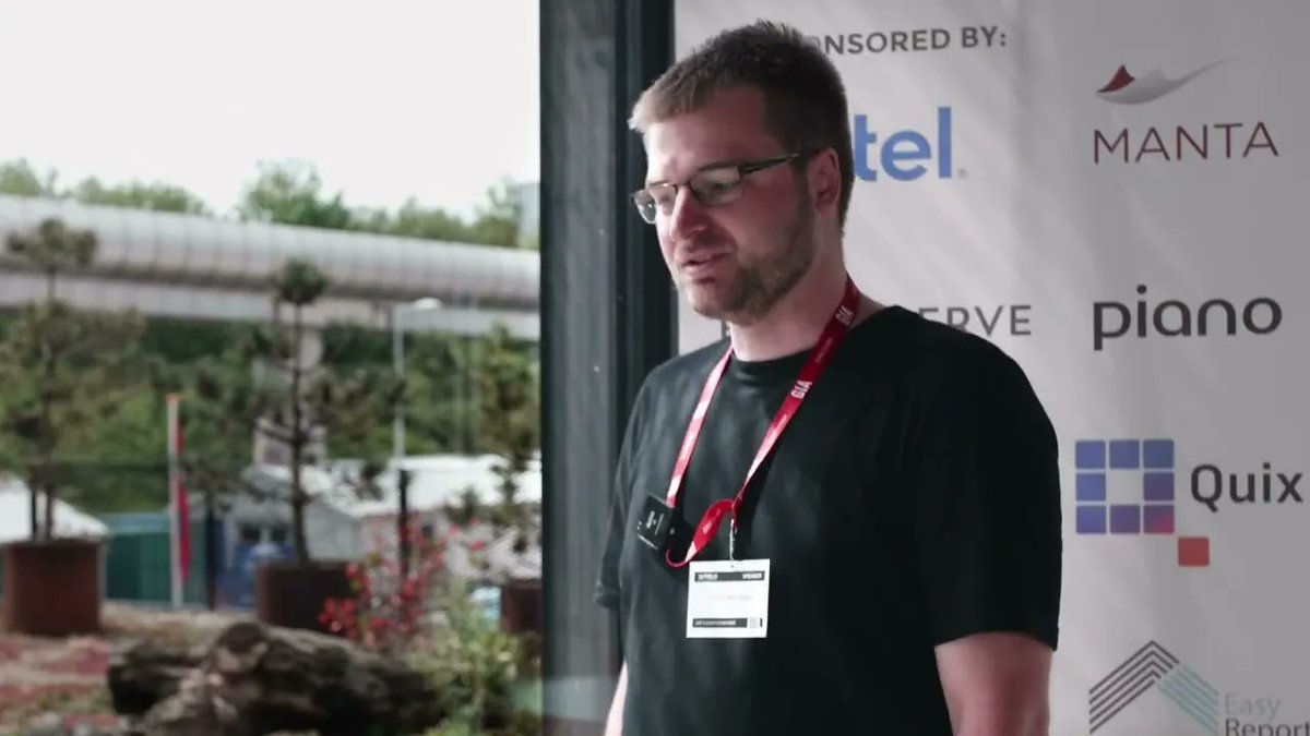 Quix_io's tweet photo. Here's a short video of our CTO @TomasNeubauer0 speaking at #worlddatasummit about streaming vs batch and the benefits of #microservices in ingesting, transforming, and delivering data. https://t.co/ddx6W4GxnA https://t.co/9ewgFEimIX
