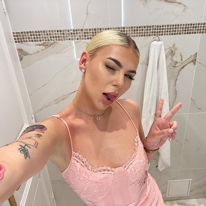 cannes ily https://t.co/GykHjF3JHm