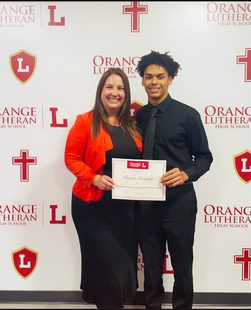 KarlaFaraday's tweet photo. Hayden named a National African American Recognition Program Scholar by College Board, an academic honor for academically exceptional students who scored in the top 10 percent of the state on the PSAT or earned a score of 3 or higher on two or more AP exams by their junior year. https://t.co/u33iMteoI2