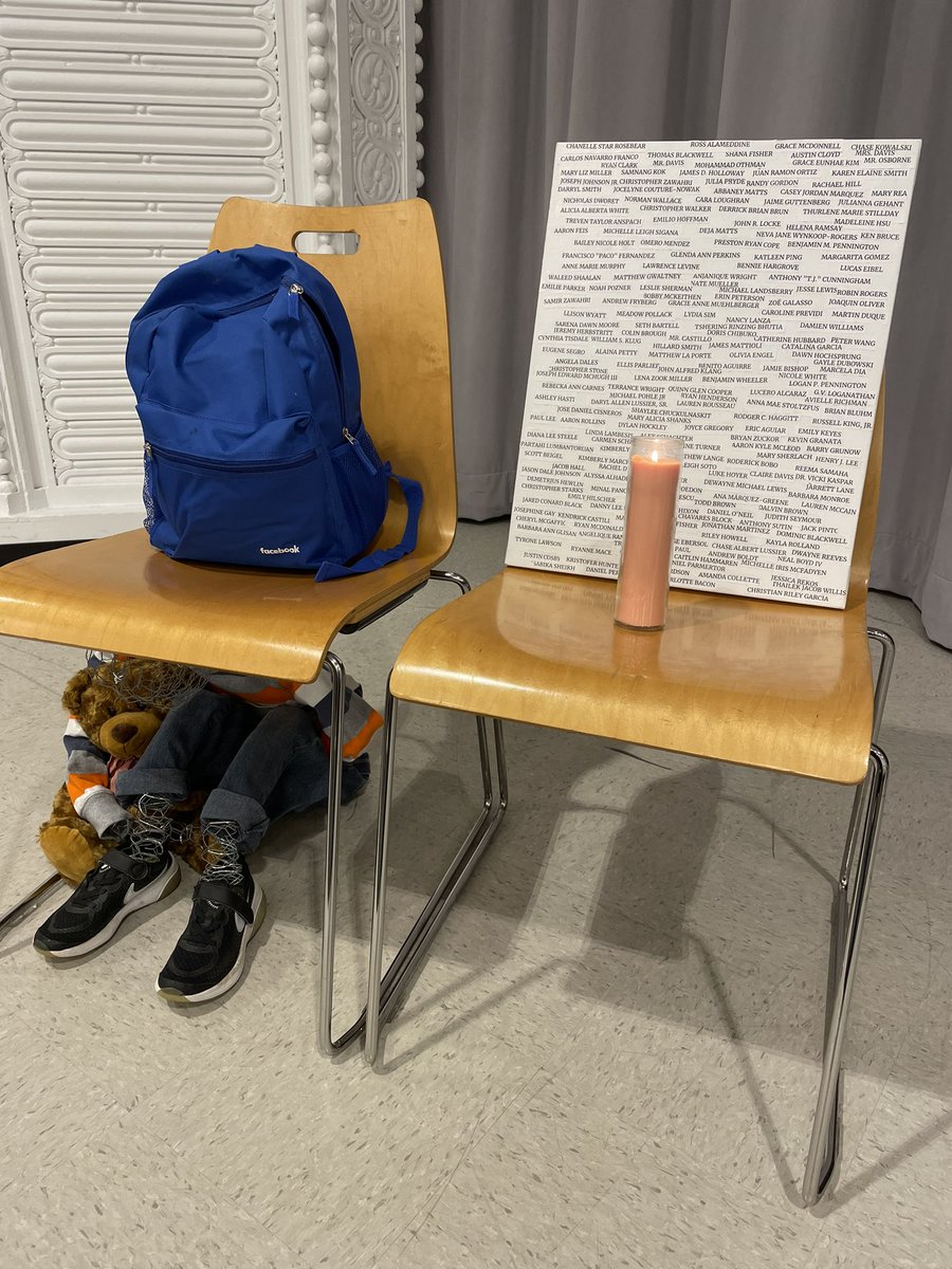 Art installation honoring children killed in school shootings by Ava ‘22.  Holding Uvalde community in our hearts. @DTSchoolSeattle @BrianCDTS  <a href="/SueABelcher/">Sue Belcher</a> <a href="/RobbElementary/">Robb Elementary</a> <a href="/sandyhook/">Sandy Hook Promise</a>