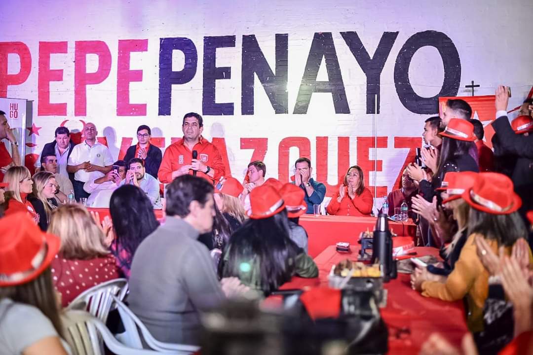 HugoMisionesPy's tweet photo. ¡La juventud colorada es la esperanza de un gran futuro para el Partido y para el país! Hoy disfrutamos de un Gran Encuentro de #FuerzaRepublicana apoyando al próximo Diputado Nacional por Capital, @EspinolaEspnol1. #CapitalConHugo #HV2023🚩 https://t.co/XxU09oczze