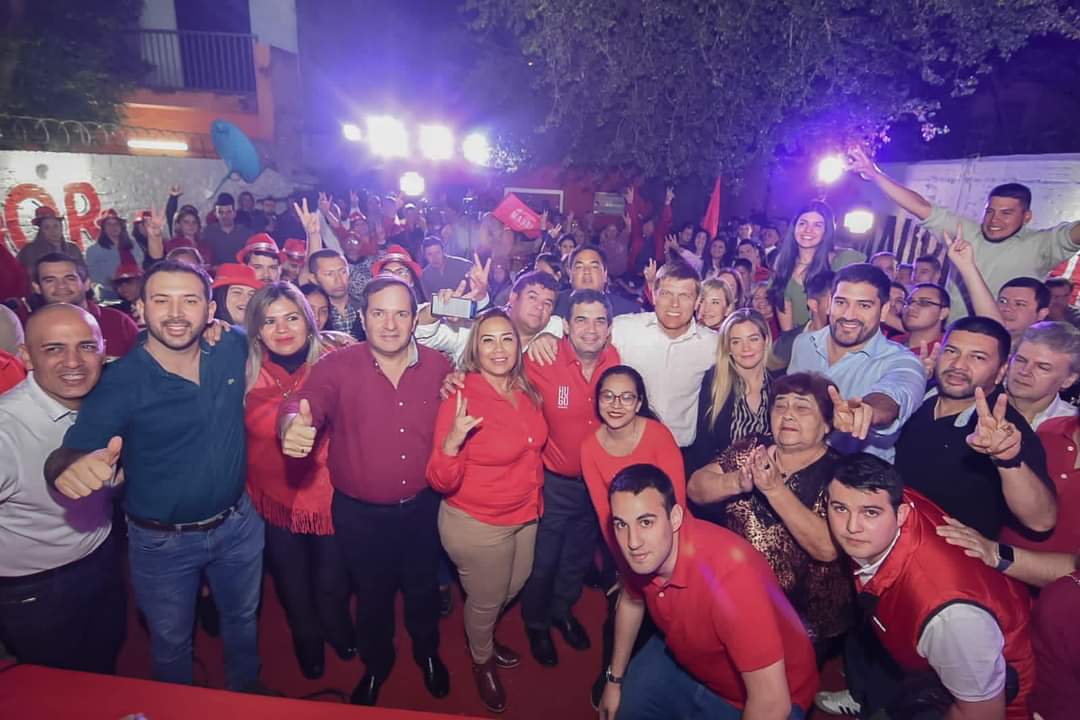 HugoMisionesPy's tweet photo. ¡La juventud colorada es la esperanza de un gran futuro para el Partido y para el país! Hoy disfrutamos de un Gran Encuentro de #FuerzaRepublicana apoyando al próximo Diputado Nacional por Capital, @EspinolaEspnol1. #CapitalConHugo #HV2023🚩 https://t.co/XxU09oczze