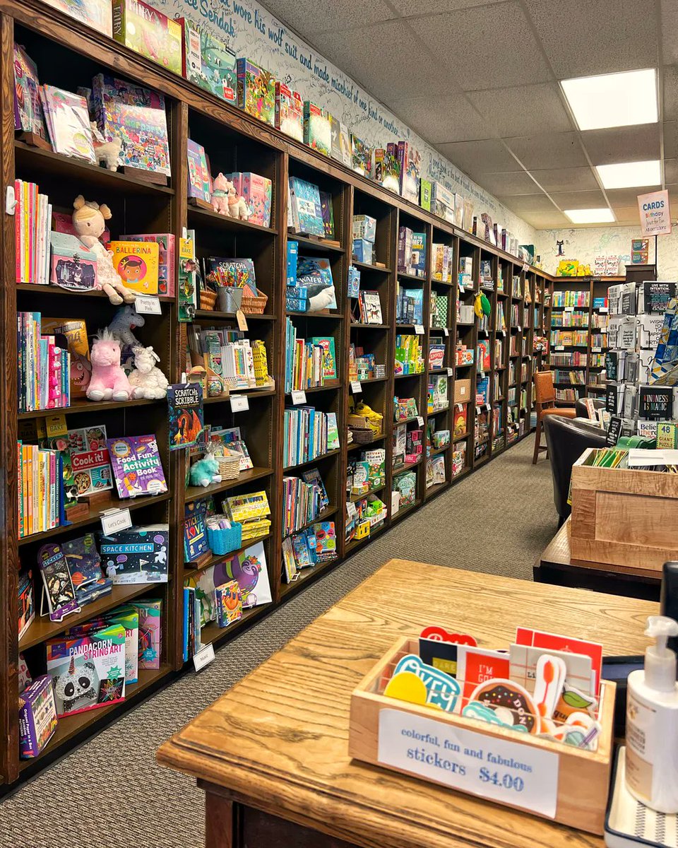 BlueWillowBooks's tweet photo. The view from the left, and the view from the right. 💙

Did you know that our shop is half kids' books, half adult? Browse the left side to discover everything from board books to middle grade, then pass through YA and land in adult fiction and nonfiction along the right. https://t.co/cFEYEBaF0O