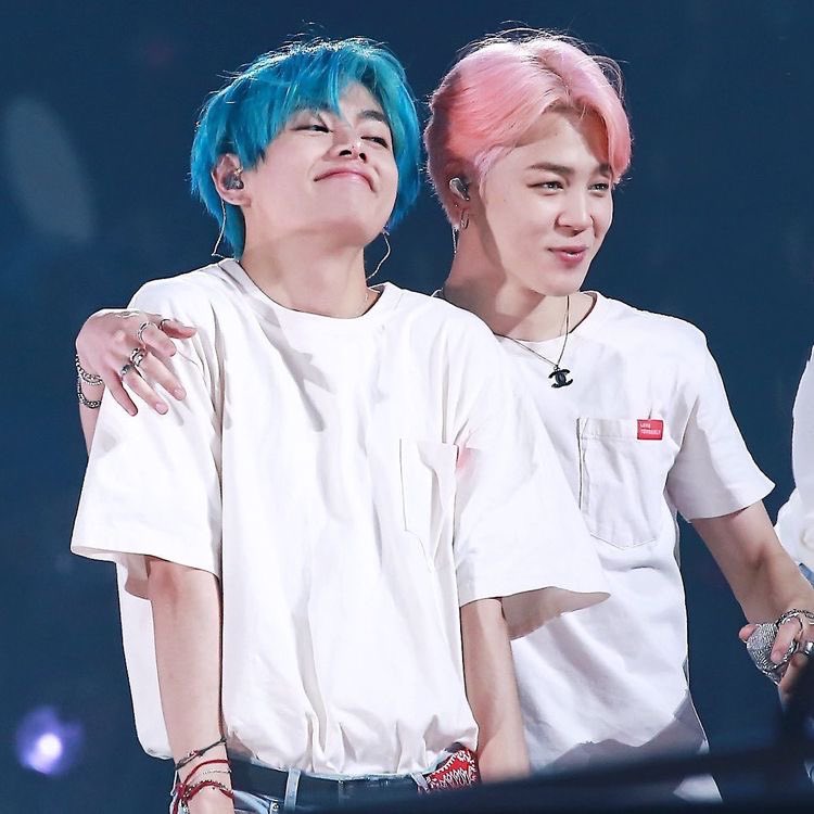 dollbtxt's tweet photo. 💙💗 https://t.co/K0s0OQigfj
