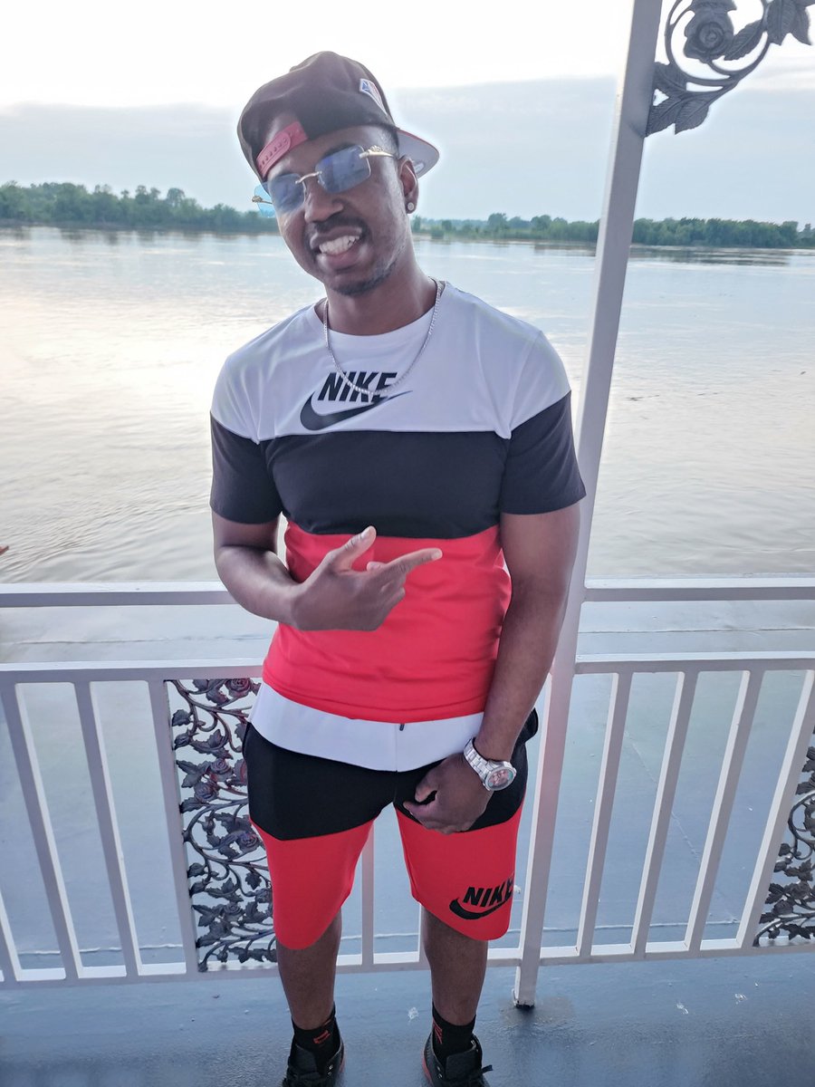 DeWannDaQue's tweet image. To God Be The Glory Too God Be The Grace

“Be unapologetically you and save the Sorry for Parker Brothers” 

Bless Up
#actstar #leadingman #grinder #GQ

..2 words CheckMate