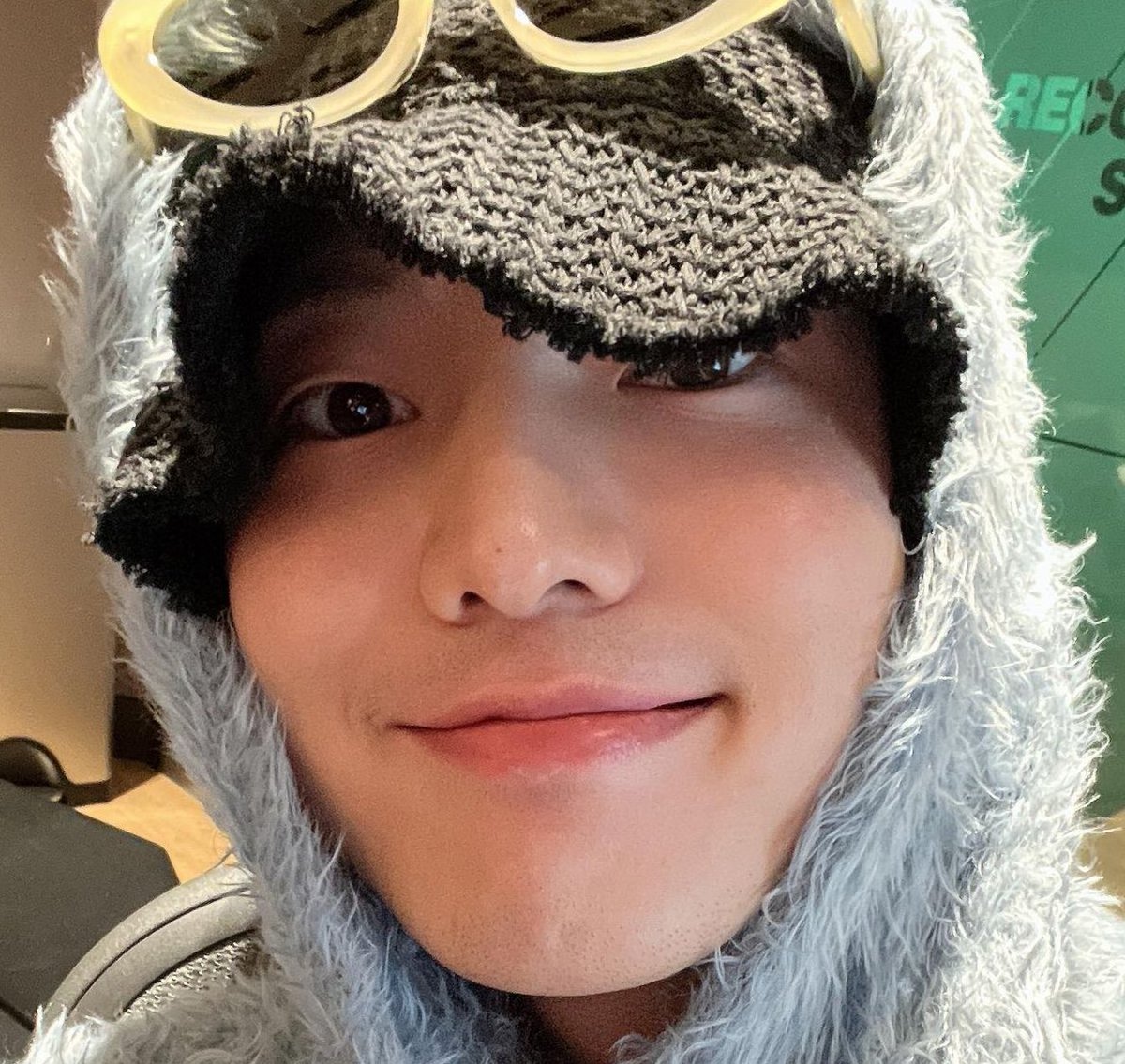 dubu_nyaming's tweet photo. 주기적으로 나타나는 이 꼬질고앵이 표정 진짜 화나게 귀여우심🤦🏻‍♀️ https://t.co/ZE8SEbqHRQ