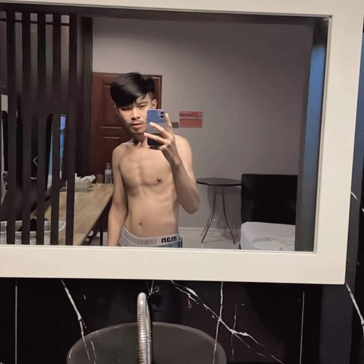 แอะ😋