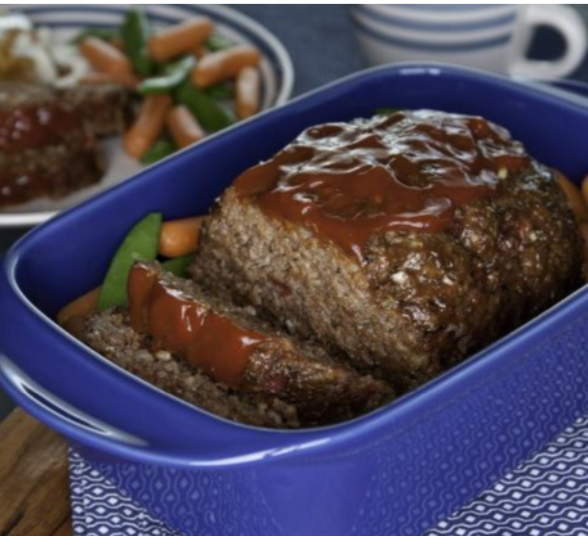 FoodFitExperts's tweet photo. Meatloaf is favorite comfort food for many, but traditional high-fat recipes can sabotage fitness goals. Using lean ground beef, veggies &amp; whole grains can create a healthier makeover. https://t.co/ZIfoh1MY00 @FoodFitExperts #WheatFoodsWednesday

#Meatloaf #Beef #Veggies #Health https://t.co/bJ6CVDbEvb