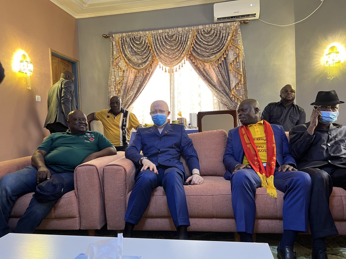 SIBITI : j’ai été accueilli par les populations depuis l’aéroport.m de la ville.