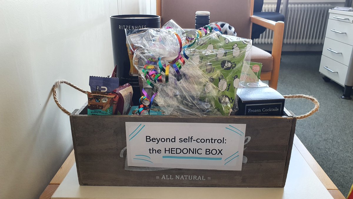 Today, I gave my Habilitation talk @unikonstanz 🥳🤯

I am super grateful for the support by everyone from the @sportkonstanz team &amp; the exceptional mentorship by @JuliaSchueler1!

Also, I particularly appreciate the gift bags' practical implications 🤩