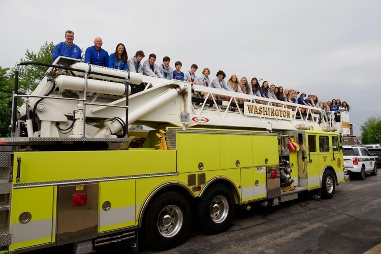 central51's tweet photo. Central was able to celebrate the success of 29 CIS students for their placement at the IESA State Track and Field competition! Also, the 8th grade girls walked away as State Champions and the 7th grade girls earned 3rd place. Way to go everyone!! https://t.co/GbmpAchSDf