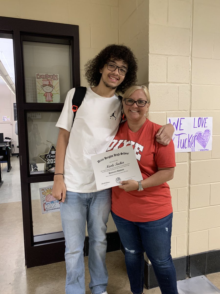 Ntucker99's tweet photo. Blessed beyond belief to be these kids teacher !!!  I am honored to receive these honorary diplomas !!! #ownyoureducation #dixie https://t.co/bG1YMzDrqi