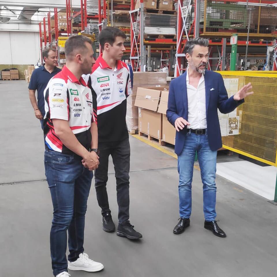 catarina93_73's tweet photo. At Lavorwash’s headquarters in Italy today.
@alexmarquez73 || @lcr_team 🇮🇹
📷 #Lavor #Sponsor https://t.co/EE185rJK39