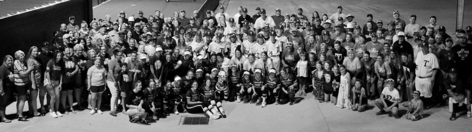 DogsThorndale's tweet image. ✨💥✨REGIONAL FINALS✨💥✨

It’s FINALLY here Lady Dog Fans!! 

                     GAMEDAY!!

Vs Weimar in Game 1 tonight at 7pm in Mumford. A familiar spot for the COMMUNITY! Let’s Show Up and Show Out for these ATHLETES #LadyDogSoftball #WeAreOne #PlayingForMore🙏 EB❤️