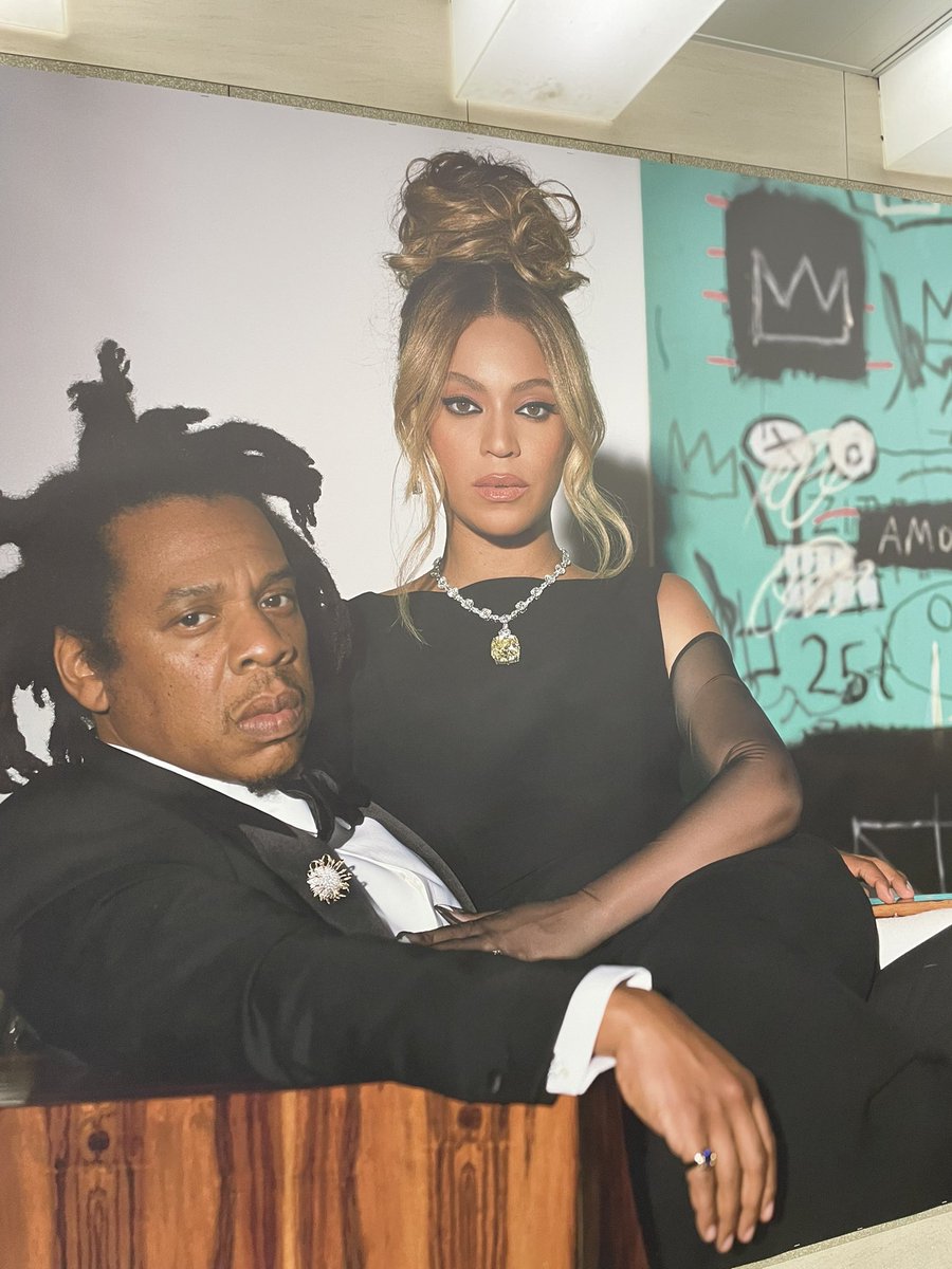 Okay but this hairstyle on Beyoncé tho 😮‍💨👨🏾‍🍼