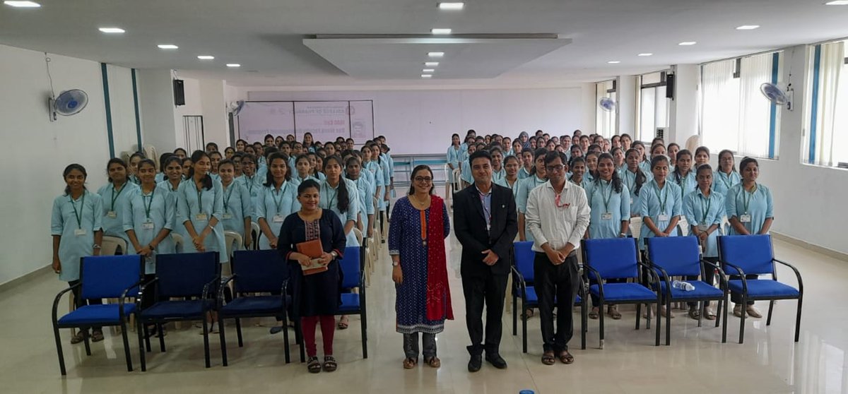 ClusterPune's tweet photo. Delighted to address those sparkling eyes full of aspirations,@dranuharshal from @clusterpune conducted Awareness Session on '#WEnyan: A #Scholarship_Program for #Women in #Chemistry' at @ybcodp, #Savantwadi #Maharashtra (24 May 2022) for >100 #girlstudents
 
@PrinSciAdvOff @BASF https://t.co/lTuh9rzInb