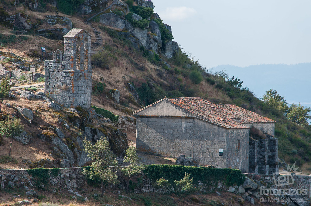 La Sierra de Gata cuenta con preciosos paisajes y pueblos como Trevejo, Hoyos, Gata...

Si queréis conocerlos, podéis alojaros en nuestro Hotel Rural (4*)

Visto en: <a href="/Extremadura_tur/">Extremadura Turismo</a>
Web: omviajesyrelatos.com/que-ver-en-sie…
Fotografías de: Jesús Pérez Pacheco de Flickr.com