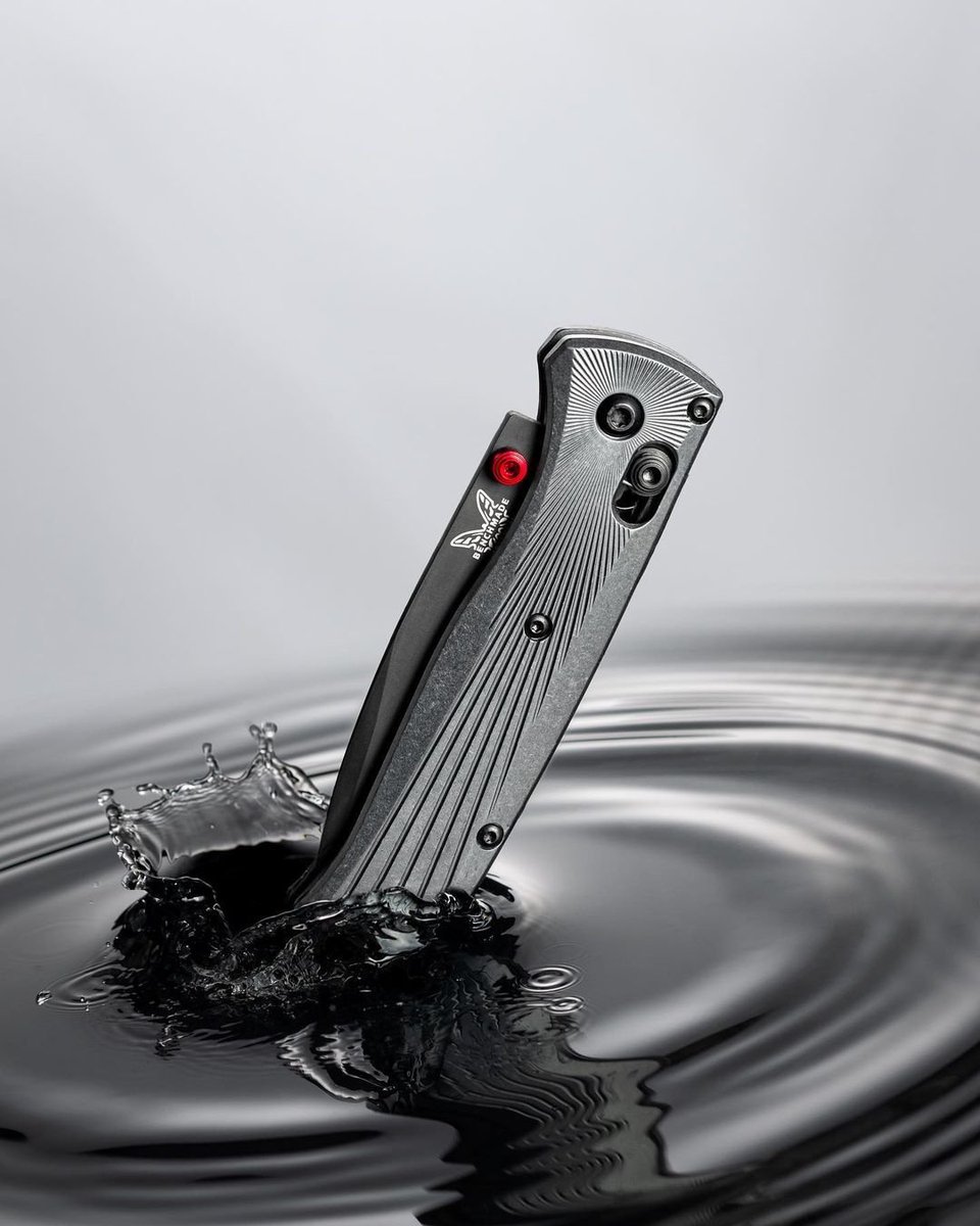 BenchmadeKnives's tweet photo. 🥵

https://t.co/4NWesrWVzz

🔪: 535BK-4 Bugout
📸: IG@edc_and_me

#YoursForLife
#BenchmadeBugout
#edc https://t.co/iSwFQJcOX3