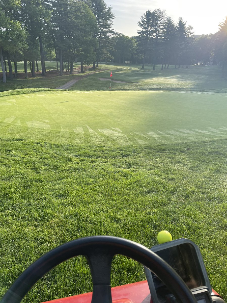 Sisson31's tweet photo. Good day to spray for ABW! @SyngentaTurf #Ference https://t.co/Ge02JoDOai