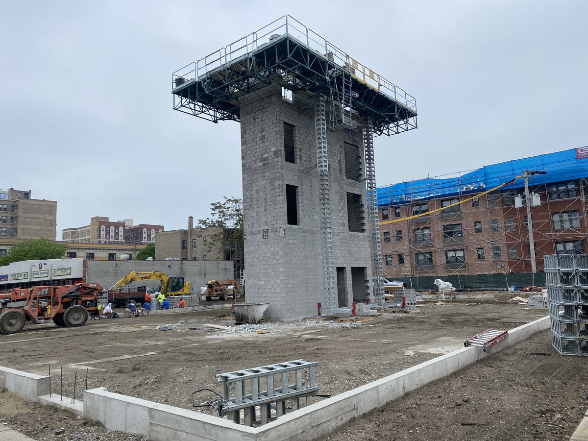 Robert Loerzel tweet media