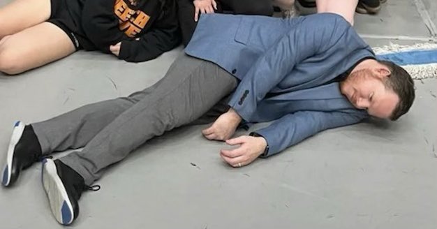 droolingbxbee's tweet photo. This is Micheal James Dean. Micheal Dean suffers from backstagitis. This disease comes when you spend too much time running a show. 1 retweet can help him to recover from this horrible disease. Bless you Micheal James Dean @dean_mj https://t.co/yCv7IJ4KPA