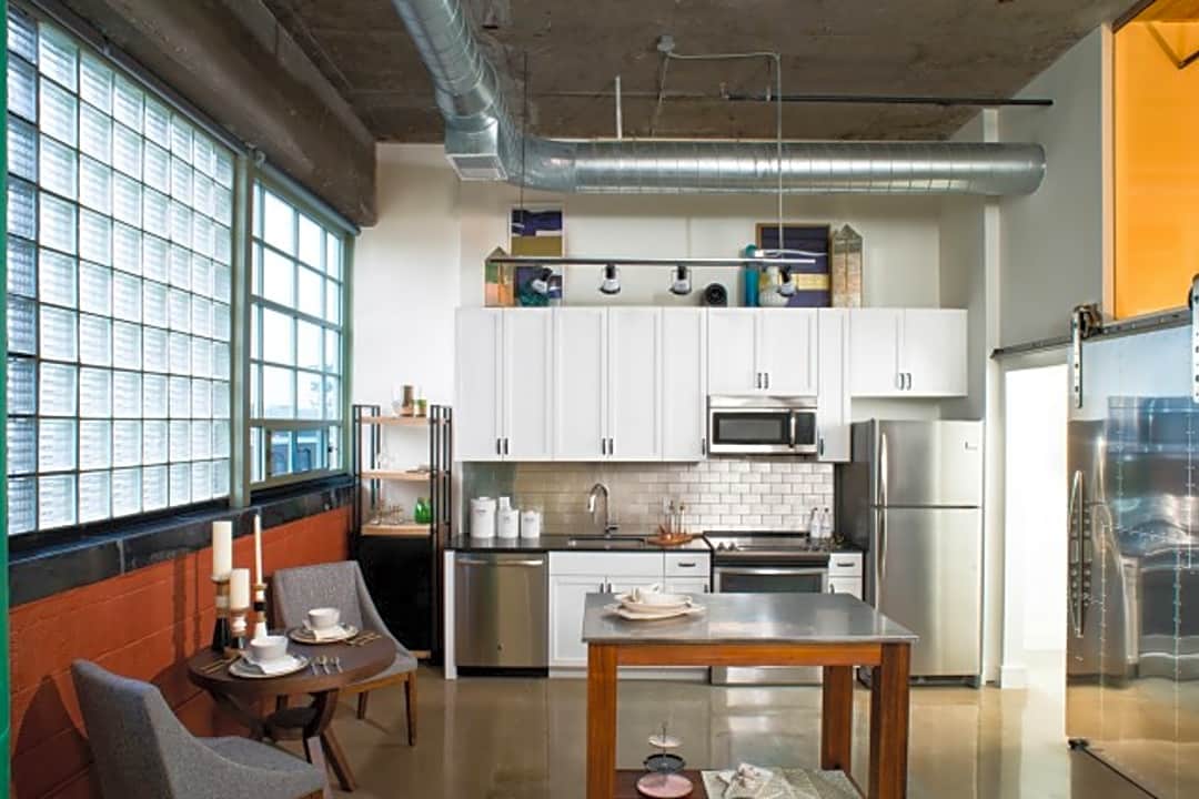 Ready For An Apartment Upgrade?
Give us a call and schedule an appointment today!
#HechtWarehouse #TheBeautifulDistrict #LoveWhereYouLive #IvyCity #LuxuryLiving #HeartYourHomeAtKettler