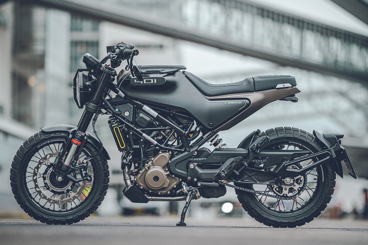 Hqv_Motorcycles's tweet photo. Beautiful, clean lines with a hint of rugged charm. 

Our Svartpilen 401 ticks all the boxes for those looking to embrace the true spirit of motorcycling.

Full model details: https://t.co/HokjbI6ntO

#HusqvarnaMotorcycles #RideHusky #GoRide #Svartpilen401 https://t.co/d91suaLs9P