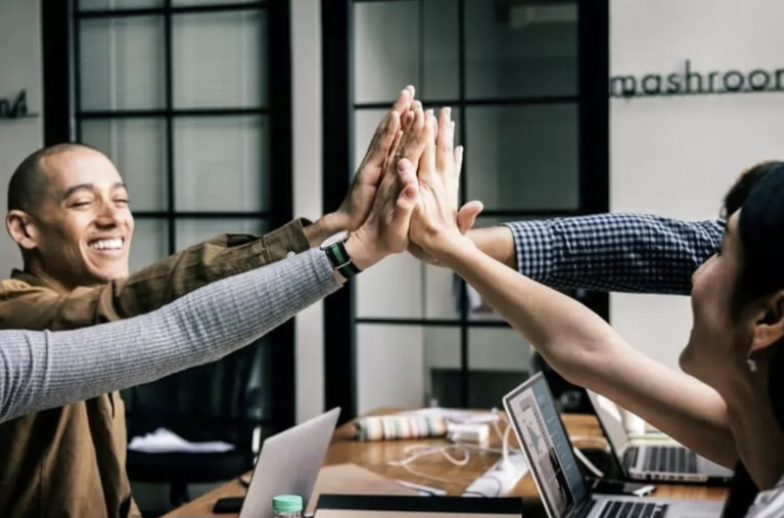 Looking to learn from a high-performing company? Here's what they do differently: humanresourcesonline.net/what-do-high-p….