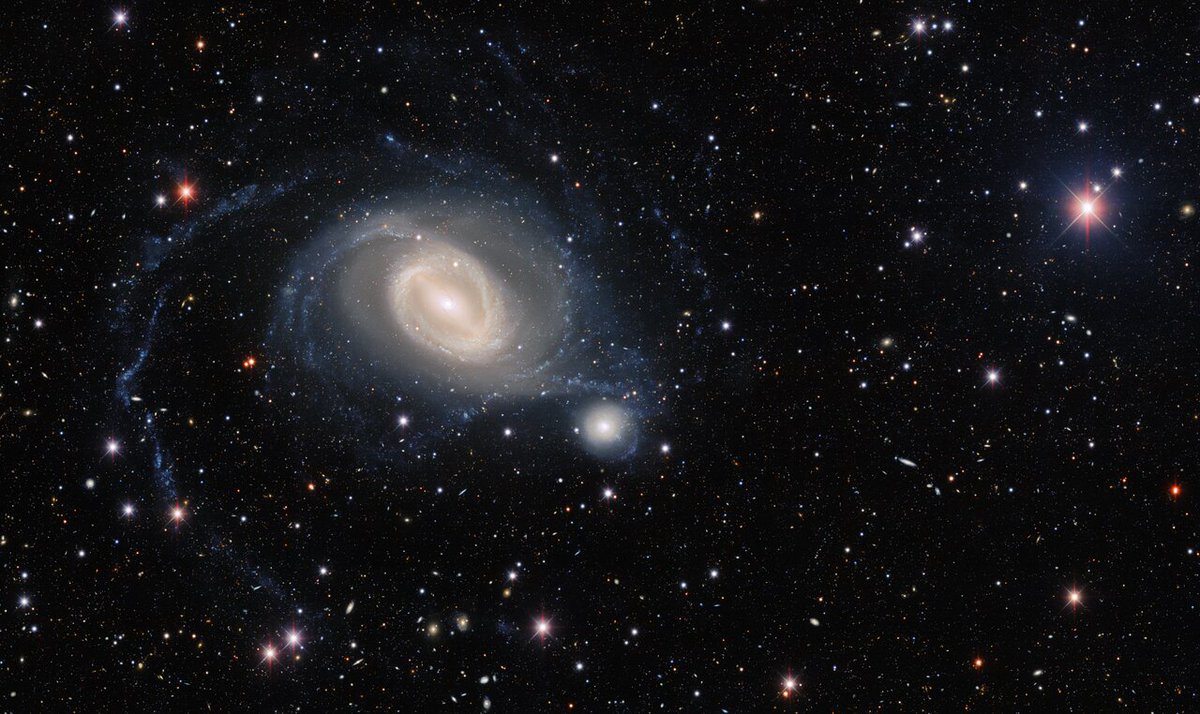 Wenn zwei Galaxien miteinander tanzen: NGC 1512 und ihr kleiner Begleiter NGC 1510
#AstroFürKids #SpaceScoop @unawe
📷 Dark Energy Survey/DOE/FNAL/DECam/CTIO/NOIRLab/NSF/AURA. Bildverarbeitung: T.A. Rector, J. Miller, M. Zamani & D. de Martin
spacescoop.org/de/scoops/2208…