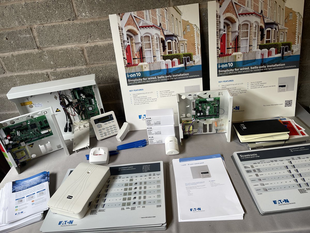 Nice hour spent at @ESDSEC Salford earlier today! Some nice products both from Eaton/Scantronic <a href="/SecurityTP/">Eaton Security</a> and <a href="/UkHkc/">HKC Security UK</a> <a href="/HKC_Paul/">Paul Waterhouse</a> which we are looking forward to using in the future 👍