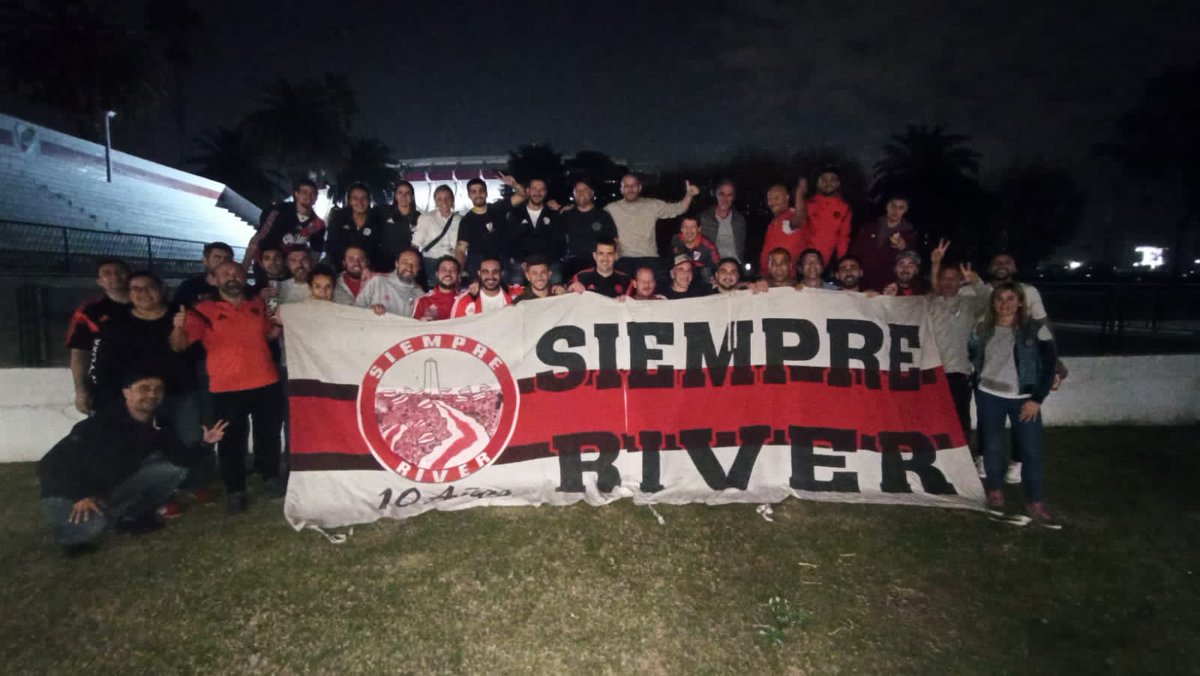 SiempreRiver's tweet photo. Ayer, hoy y siempre

Donde sea y como sea

Solo @RiverPlate 

⚪⚪⚪⚪🔴🔴🔴🔴⚪⚪⚪⚪ https://t.co/fXpwQu6b1e