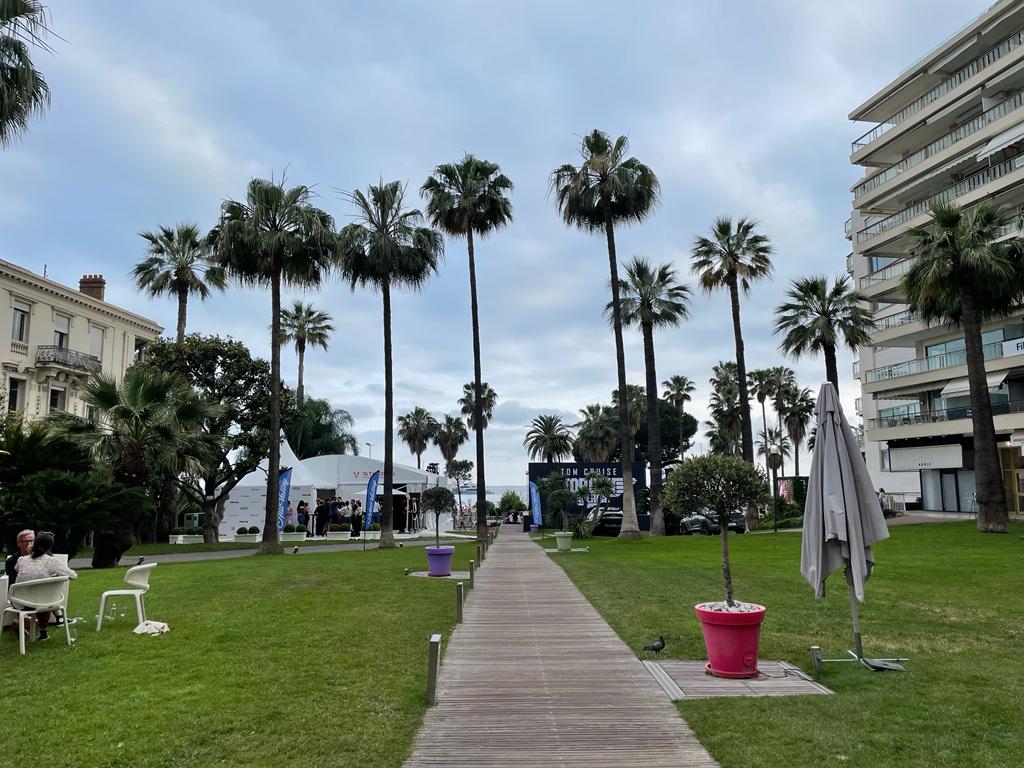 urbridgefilm's tweet photo. Get in touch if you want to say hello at the Cannes Film Festival. Weβre here till the end of the week. πA plus!
#Cannes2022 #CannesFilmFestival #festivaldecannes #cinema #film #topgunmaverick #tomcruise #filmrebate #filmincentive #filmfestival #cannesfestival #marchedufilm https://t.co/znGFE52uTo