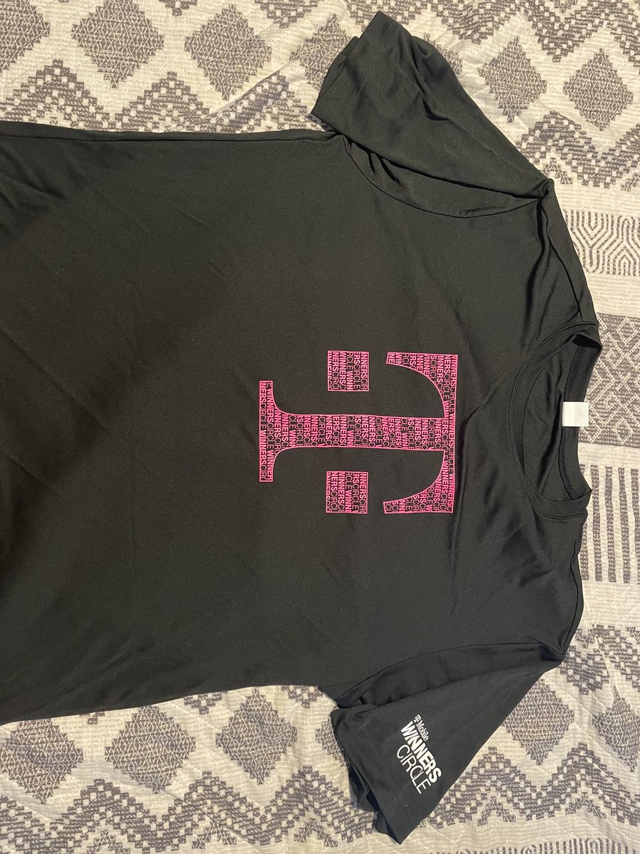 Thank you ⁦<a href="/TMobile/">T-Mobile</a>⁩ for my WC shirt that finally came in🤟🏻💪🏼
